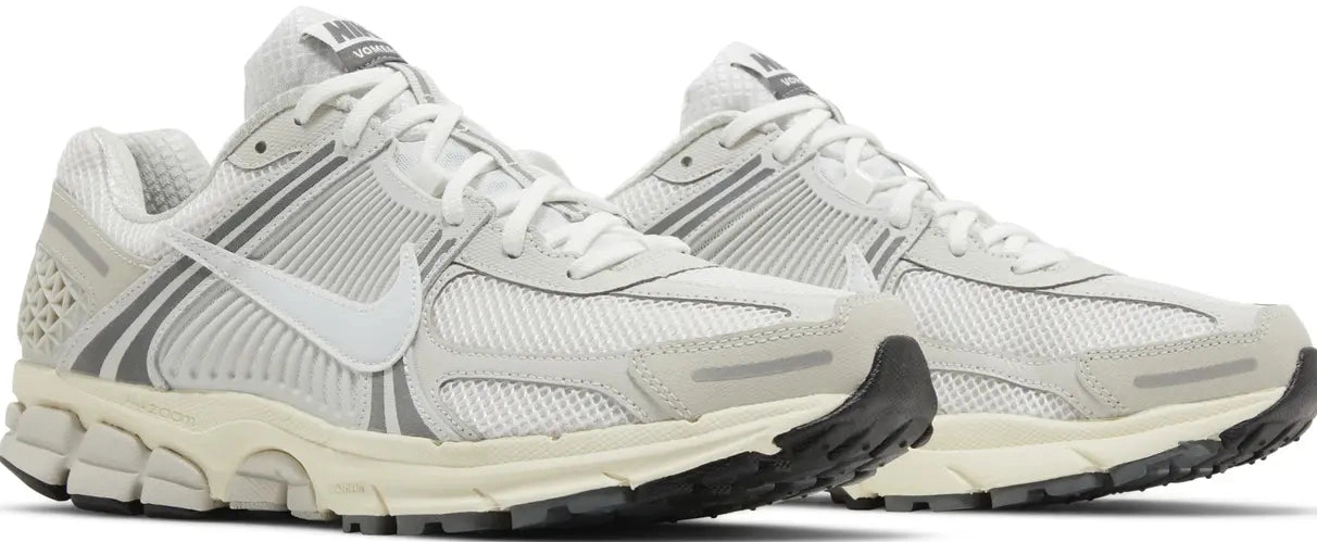 Nike Vomero Platinum Tint 5 Zoom 0730